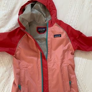 Girls Patagonia shell raincoat XS